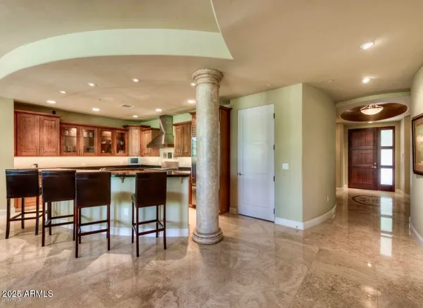 $8,000 | 8 Biltmore Estate, Unit 112, Phoenix, AZ 85016