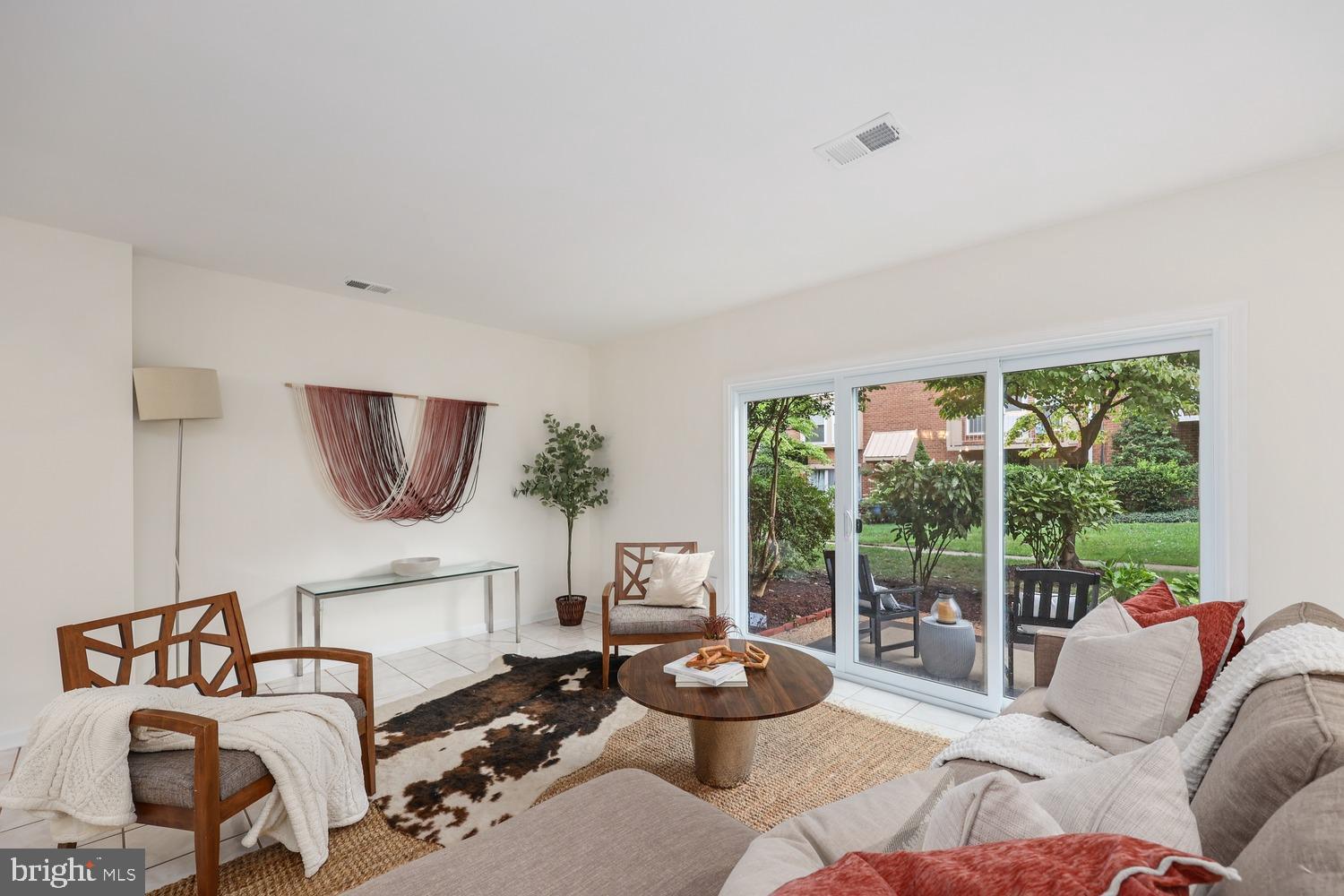 3820 Persimmon Circle Fairfax, VA 22031 - Photo 7 of 30