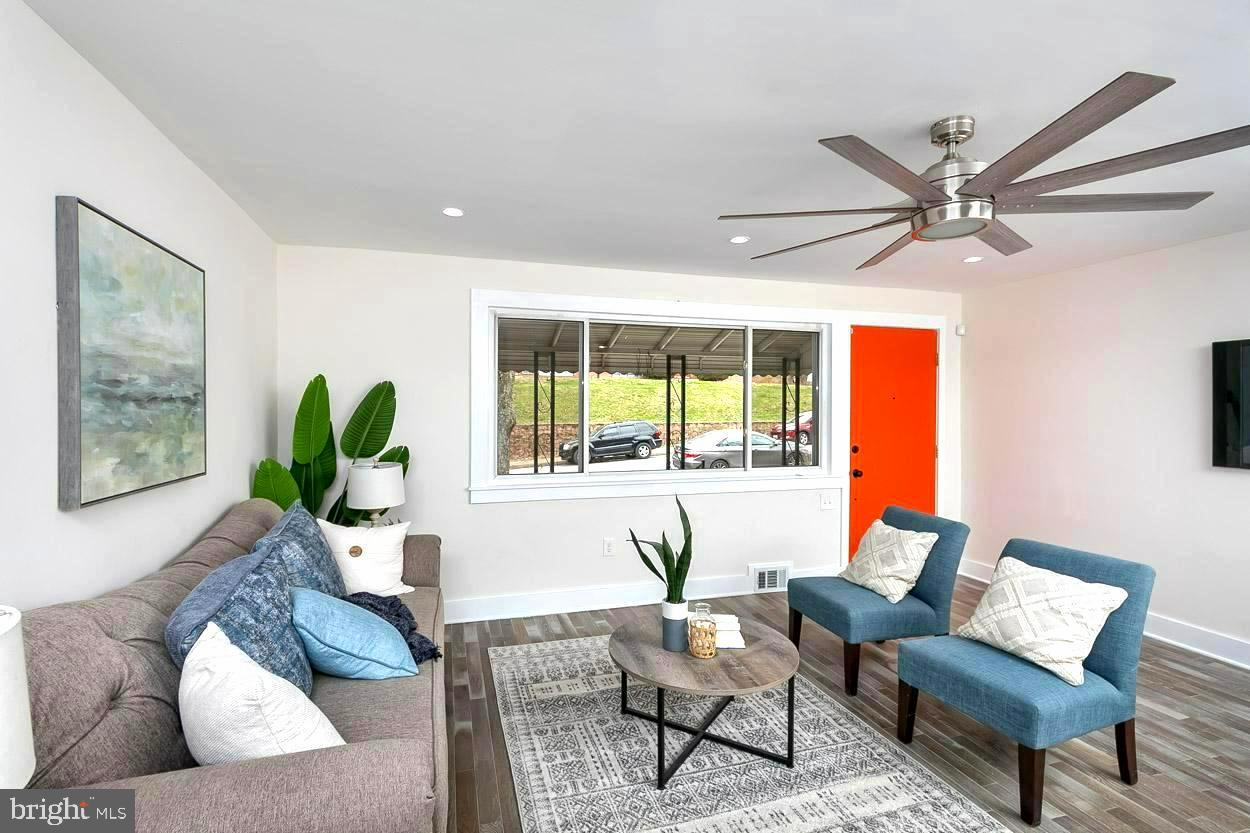 4239 Bonner Road Baltimore, MD 21216 - Photo 2 of 15 Gallery Image 2