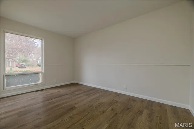 $289,900 | 3095 Harness Drive, Florissant, MO 63033