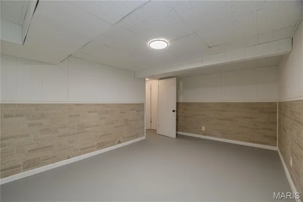$289,900 | 3095 Harness Drive, Florissant, MO 63033