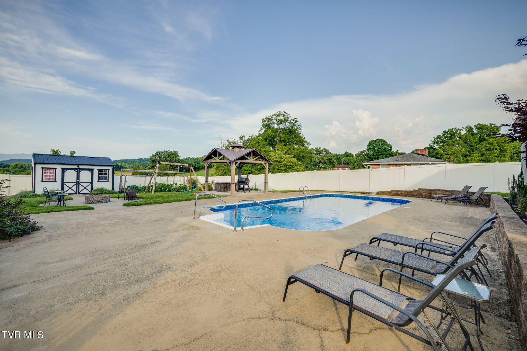 146 Hopson Road Johnson City, TN 37601 - Photo 59 of 78 051