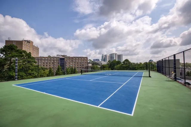 $264,800 | 2870 Pharr Ct S Northwest, Unit 2902, Atlanta, GA 30305