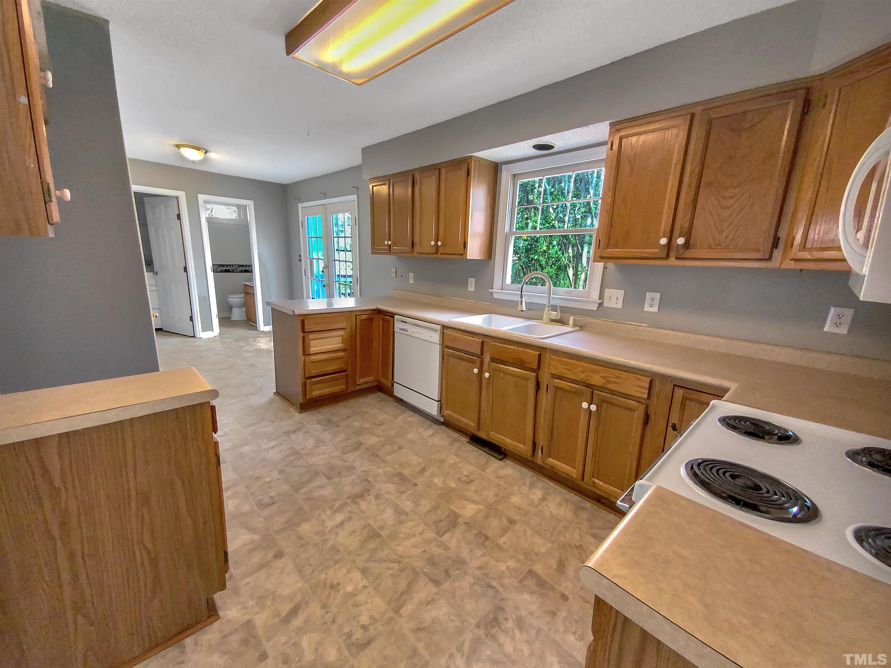 524 Bluestone Road Durham, NC 27713 - Photo 6 of 18 Gallery Image 6