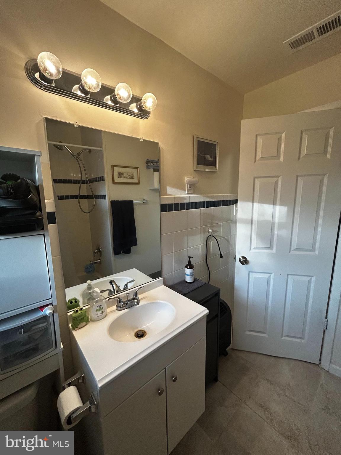 14442 Rixeyville Road Culpeper, VA 22701 - Photo 15 of 24 Bathroom