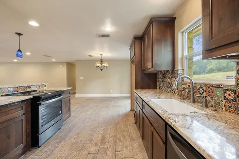 $1,450,000 | 23625 Pedernales Canyon Trail, Spicewood, TX 78669