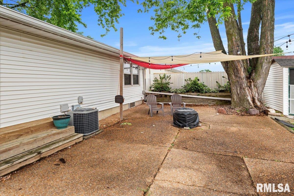 3018 Sandgate Road Springfield, IL 62702 - Photo 31 of 34