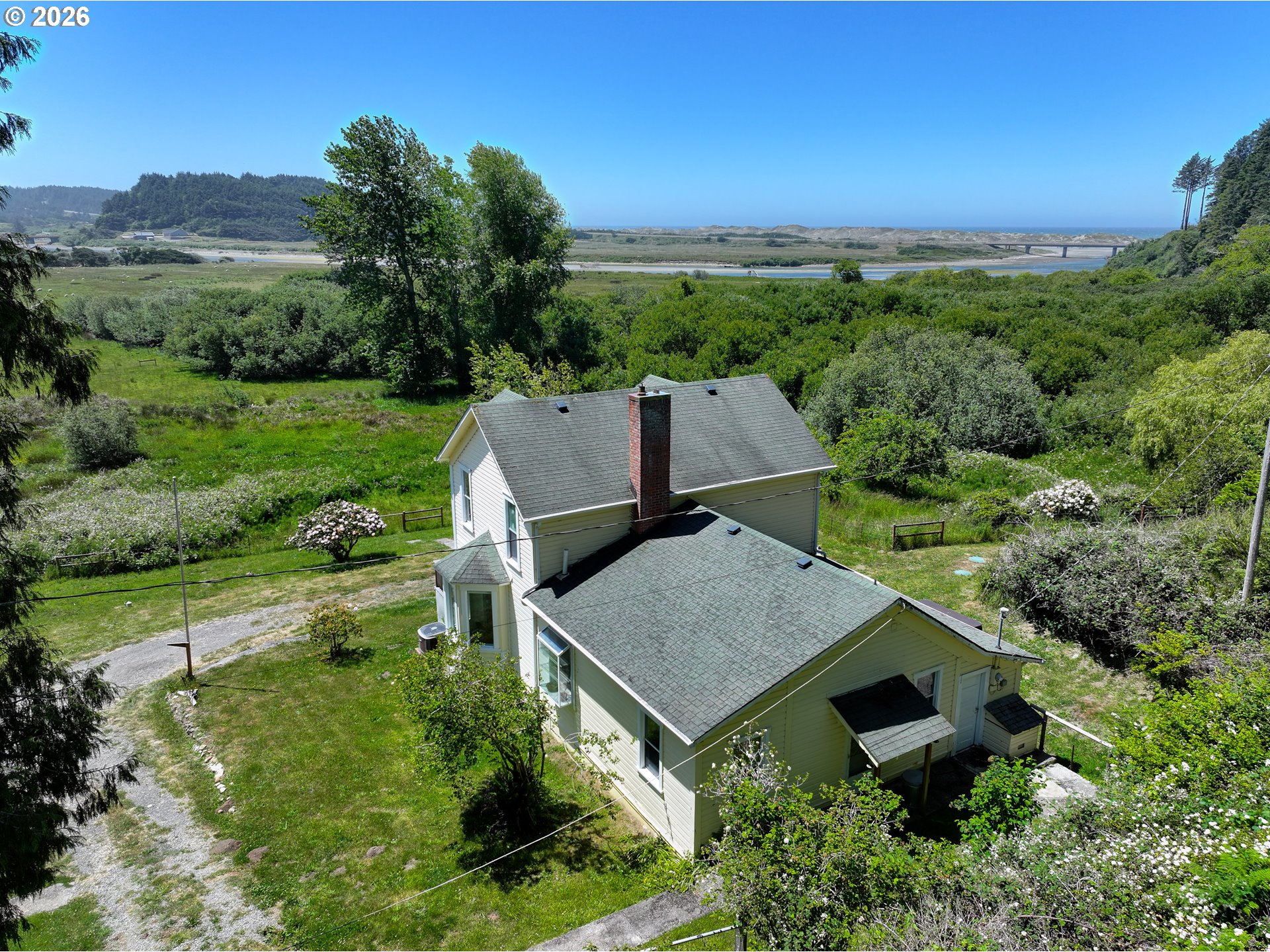 94665 North Bank Pistol River Road Gold Beach, OR 97444 - Photo 10 of 48