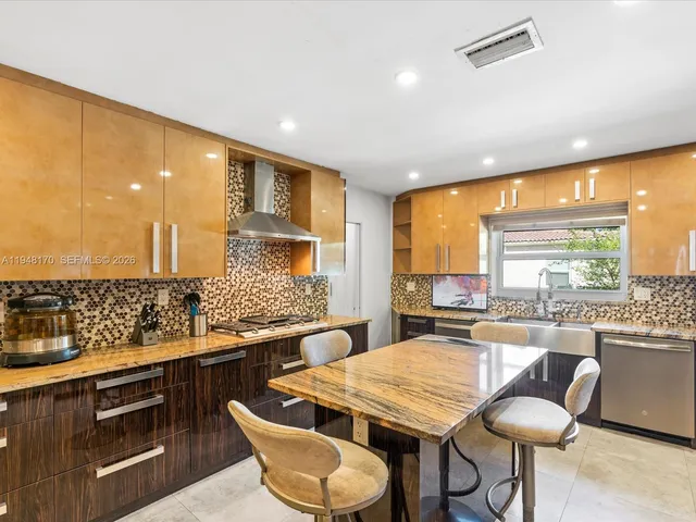 $15,000 | 201 Golden Beach Drive, Golden Beach, FL 33160