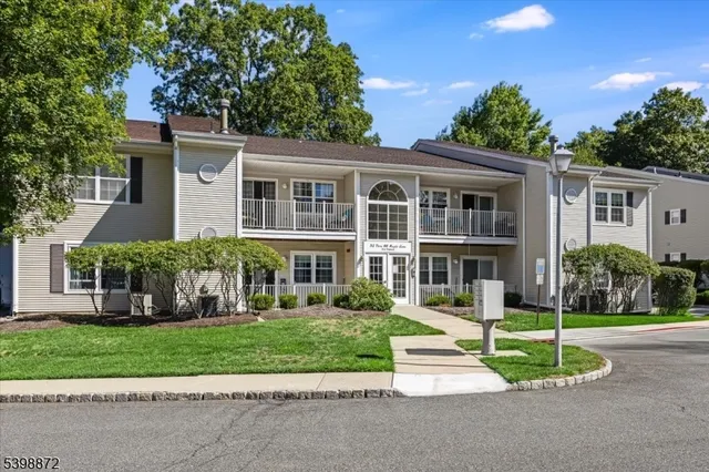 $2,785 | 56 Maple Lane, Mount Arlington, NJ 07856