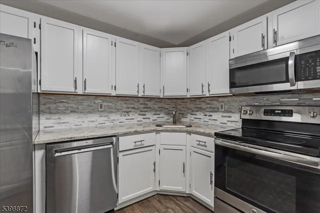 $2,785 | 56 Maple Lane, Mount Arlington, NJ 07856