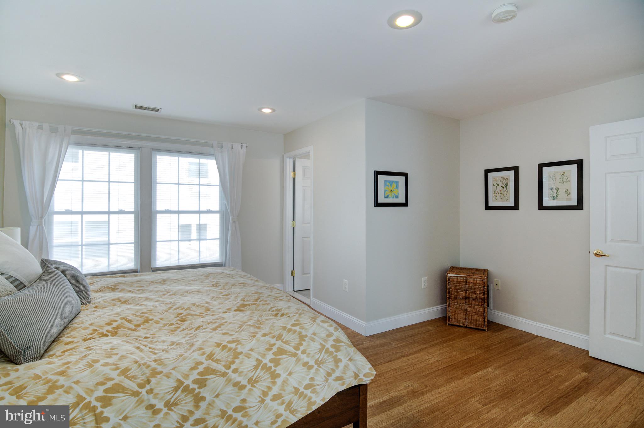 2905 Jennings Road Kensington, MD 20895 - Photo 46 of 52 Master bedroom