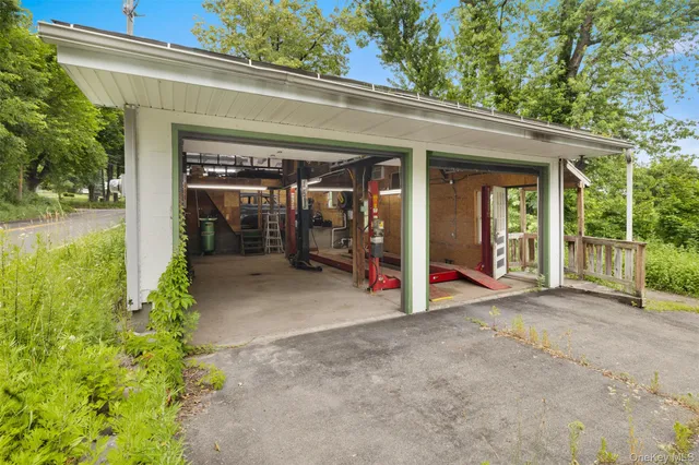 $545,000 | 200 Ulster Avenue, Ulster Park, NY 12487