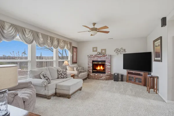 $894,300 | 2117 Vincent Avenue, Hughson, CA 95326