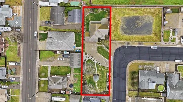 $894,300 | 2117 Vincent Avenue, Hughson, CA 95326