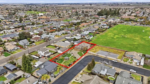 $889,500 | 2117 Vincent Avenue, Hughson, CA 95326