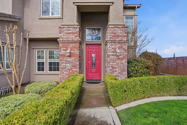 $894,300 | 2117 Vincent Avenue, Hughson, CA 95326