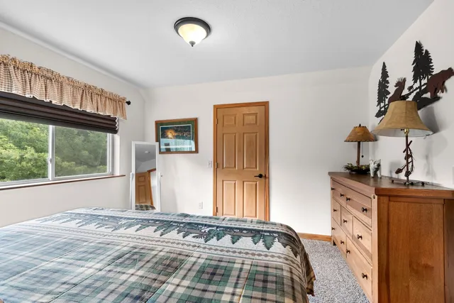 $359,900 | W10559 Fox Lane, Crivitz, WI 54114