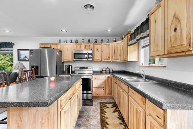 $359,900 | W10559 Fox Lane, Crivitz, WI 54114