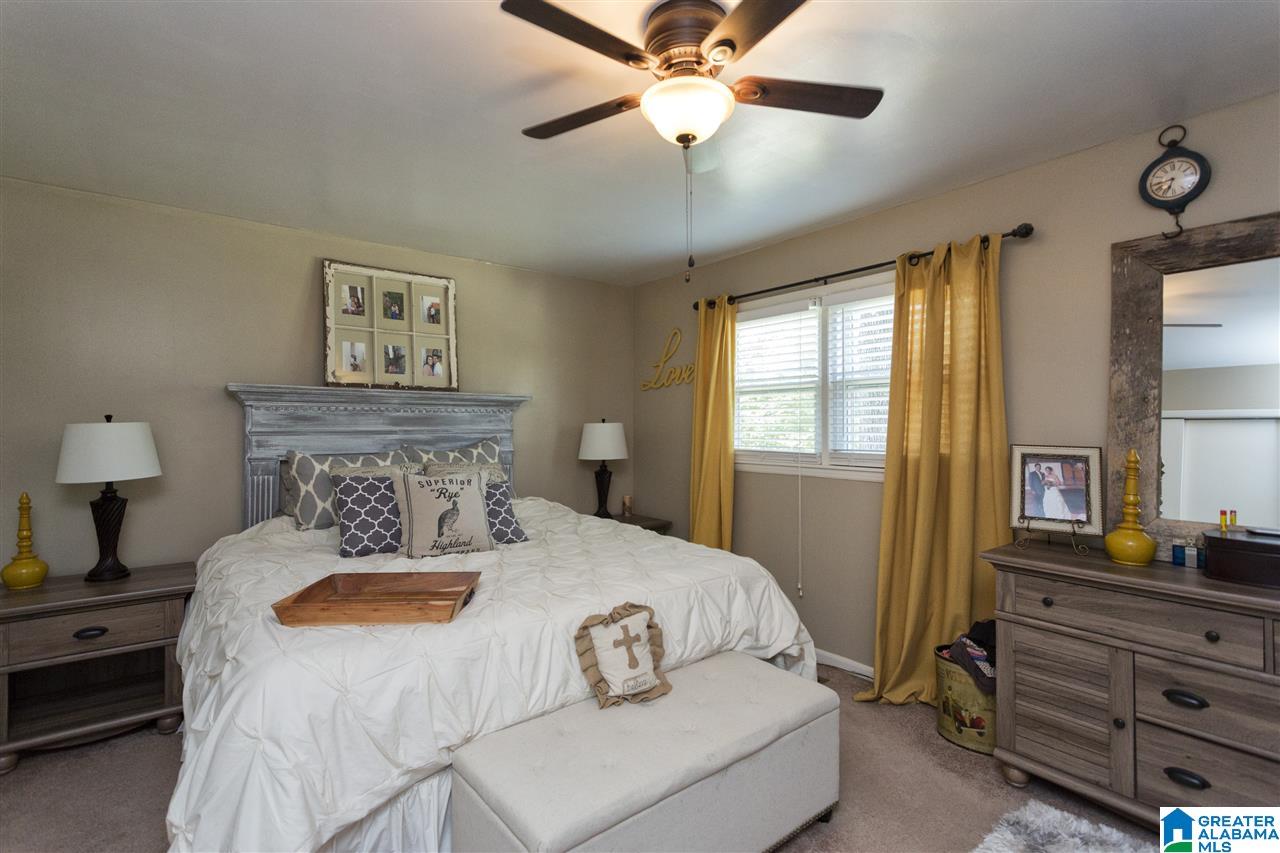 637 South Sanders Road Hoover, AL 35226 - Photo 23 of 47