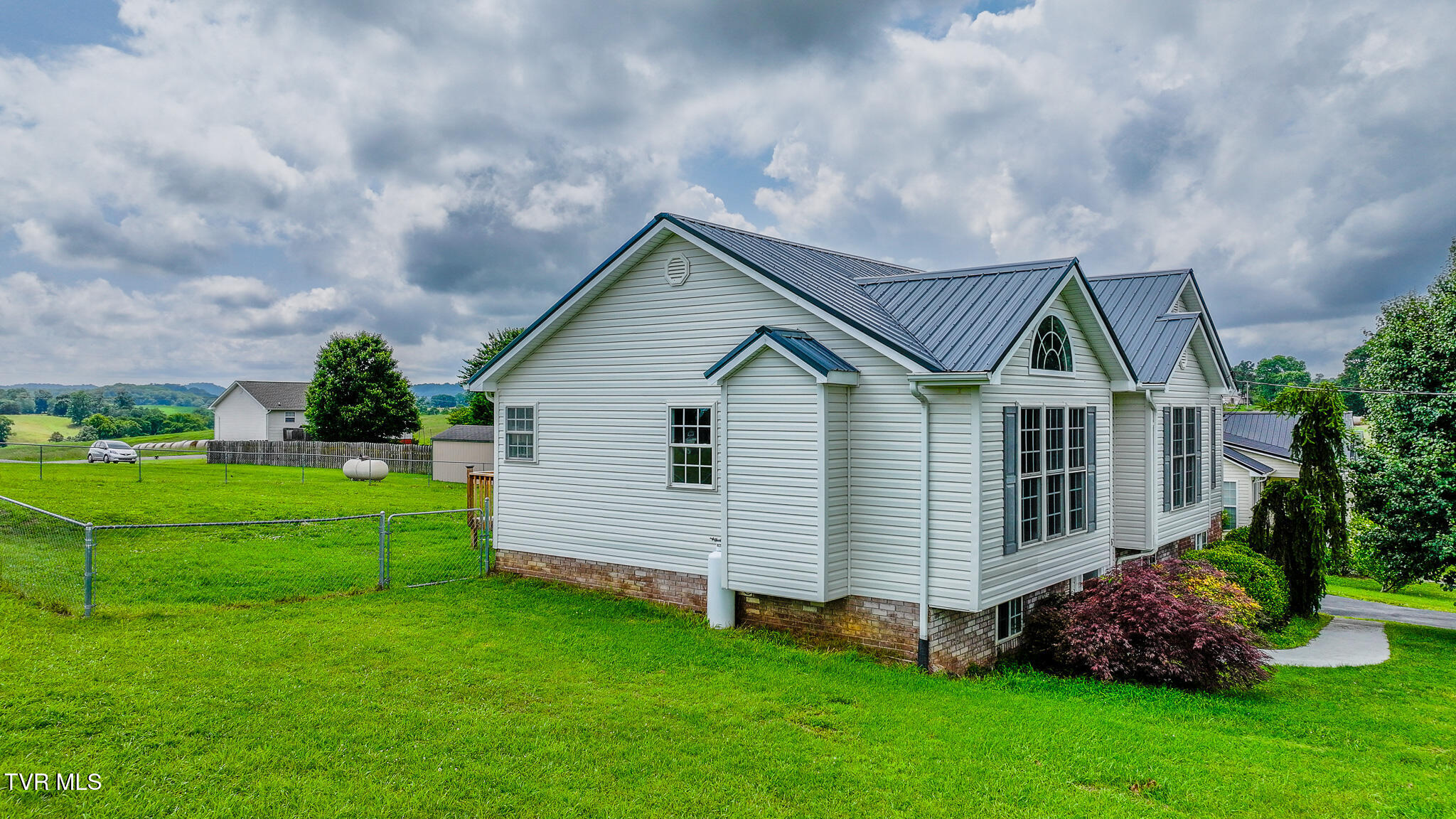 5 Pinehurst Court Limestone, TN 37681 - Photo 3 of 36 dji_fly_20250618_152046_0006_17502747768