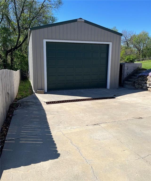 2720 Blackwell Road St. Joseph, MO 64505 - Photo 12 of 77