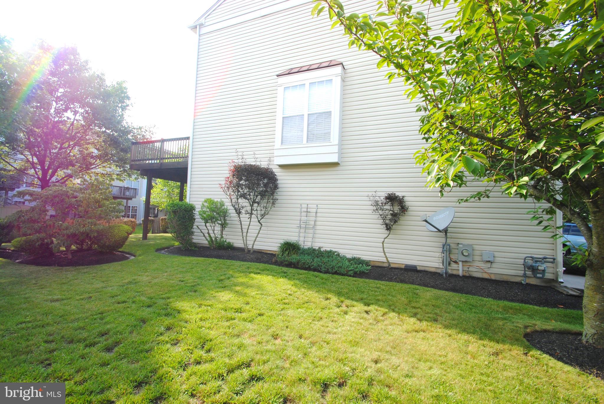 24 Weatherly Road Delran, NJ 08075 - Photo 3 of 6 Side Yard