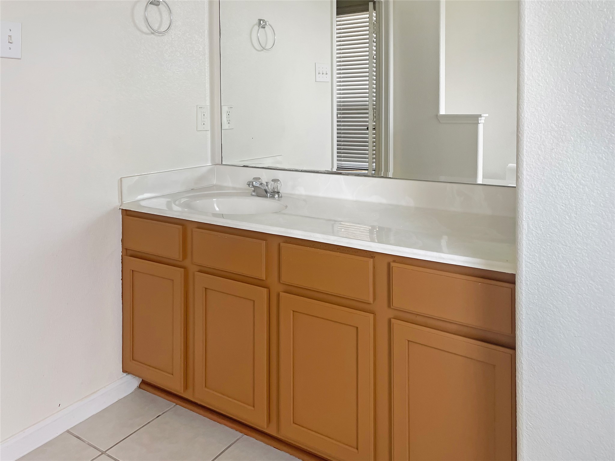 21314 Bella Flora Court Spring, TX 77379 - Photo 12 of 19 Primary Bath