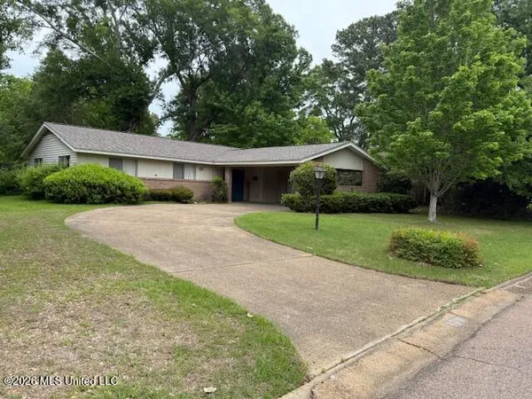 $145,000 | 1218 Plantation Boulevard, Jackson, MS 39211