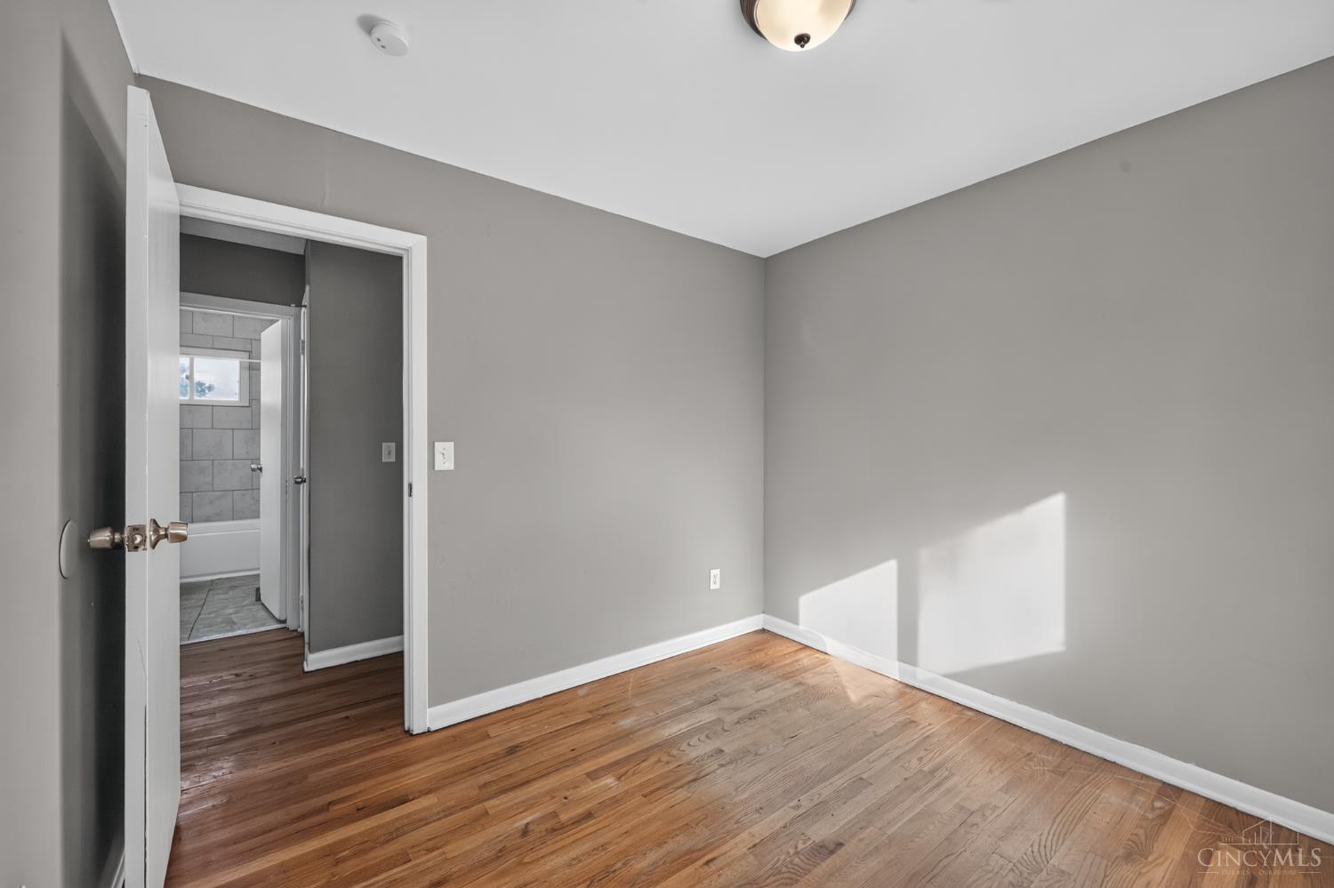 2015 Windmill Way Cincinnati, OH 45240 - Photo 19 of 32