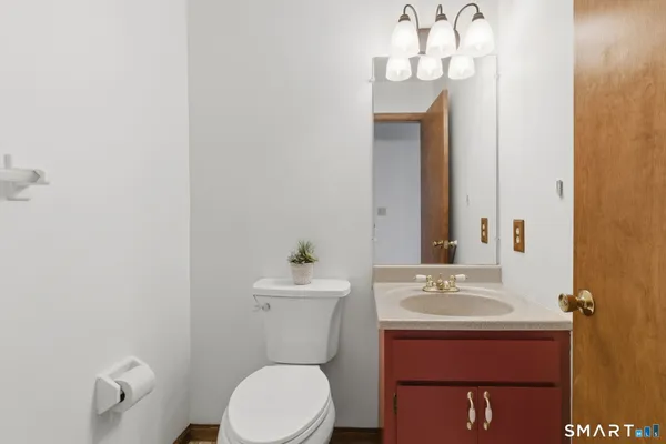 $249,000 | 1301 Summer Hill Drive, Unit 1301, South Windsor, CT 06074