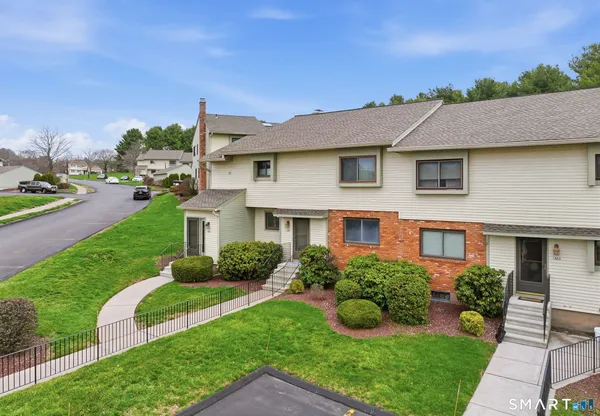 $249,000 | 1301 Summer Hill Drive, Unit 1301, South Windsor, CT 06074