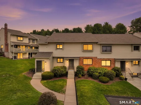 $249,000 | 1301 Summer Hill Drive, Unit 1301, South Windsor, CT 06074