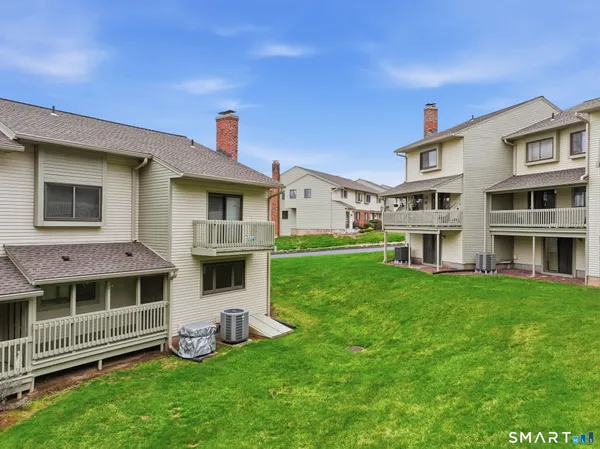 $249,000 | 1301 Summer Hill Drive, Unit 1301, South Windsor, CT 06074