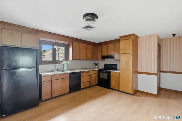 $249,000 | 1301 Summer Hill Drive, Unit 1301, South Windsor, CT 06074