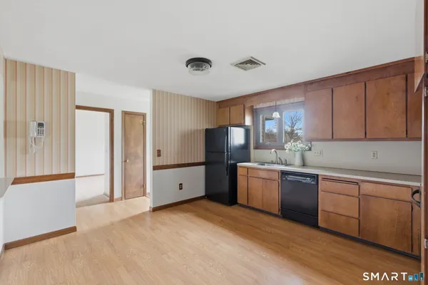 $249,000 | 1301 Summer Hill Drive, Unit 1301, South Windsor, CT 06074