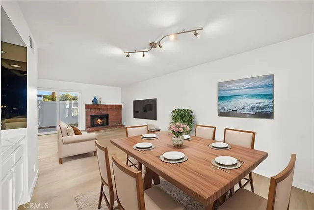 $799,000 | 211 Saybrook Court, Costa Mesa, CA 92627