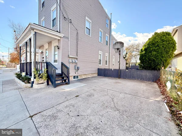 $2,000 | 840 Cumberland Street, Gloucester City, NJ 08030