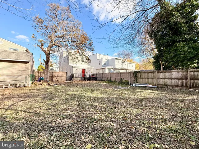 $2,500 | 840 Cumberland Street, Gloucester City, NJ 08030