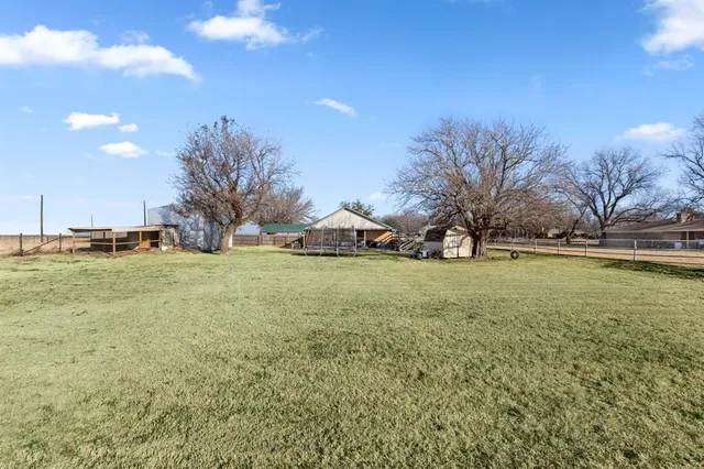 $239,900 | 1137 Highway 82, Seymour, TX 76380