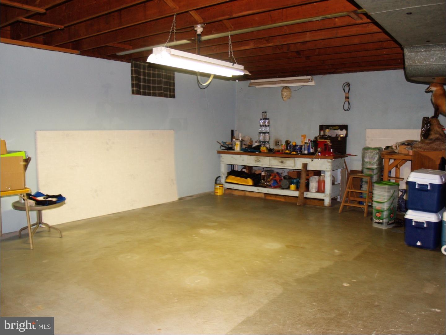 1263 Spring Valley Road Bethlehem, PA 18015 - Photo 14 of 24 Gallery Image 14