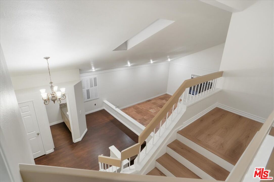 24124 Mentry Drive Newhall, CA 91321 - Photo 12 of 31