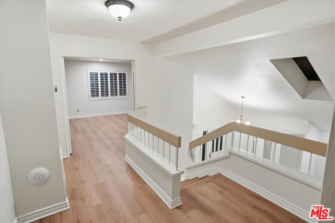 24124 Mentry Drive Newhall, CA 91321 - Photo 13 of 31