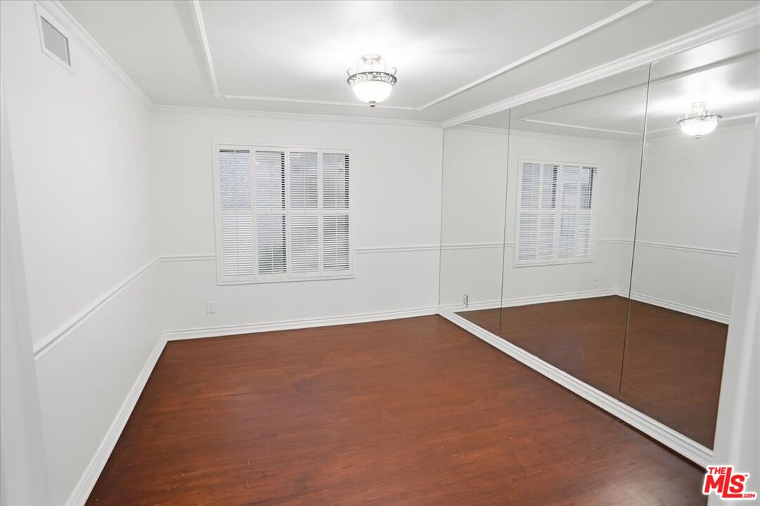 24124 Mentry Drive Newhall, CA 91321 - Photo 19 of 31
