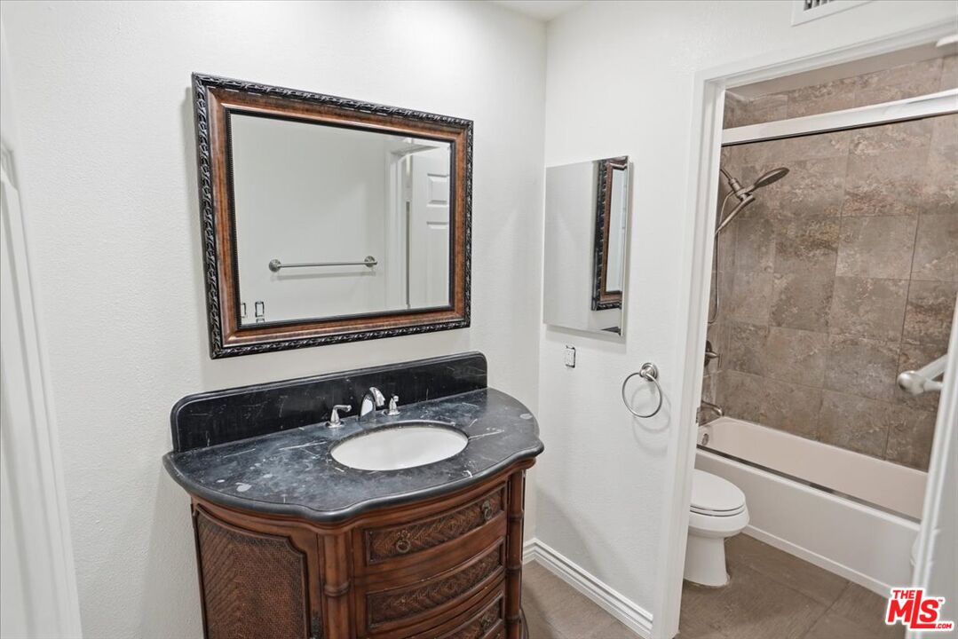 24124 Mentry Drive Newhall, CA 91321 - Photo 20 of 31