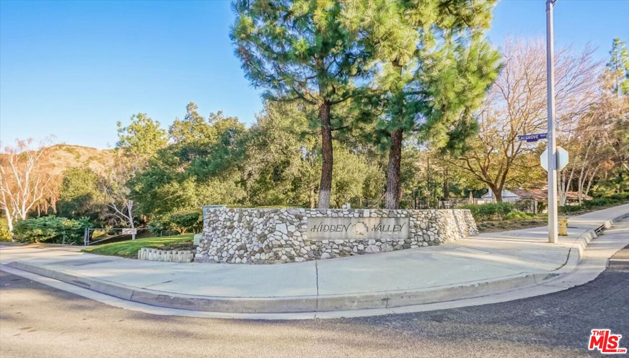 24124 Mentry Drive Newhall, CA 91321 - Photo 25 of 31