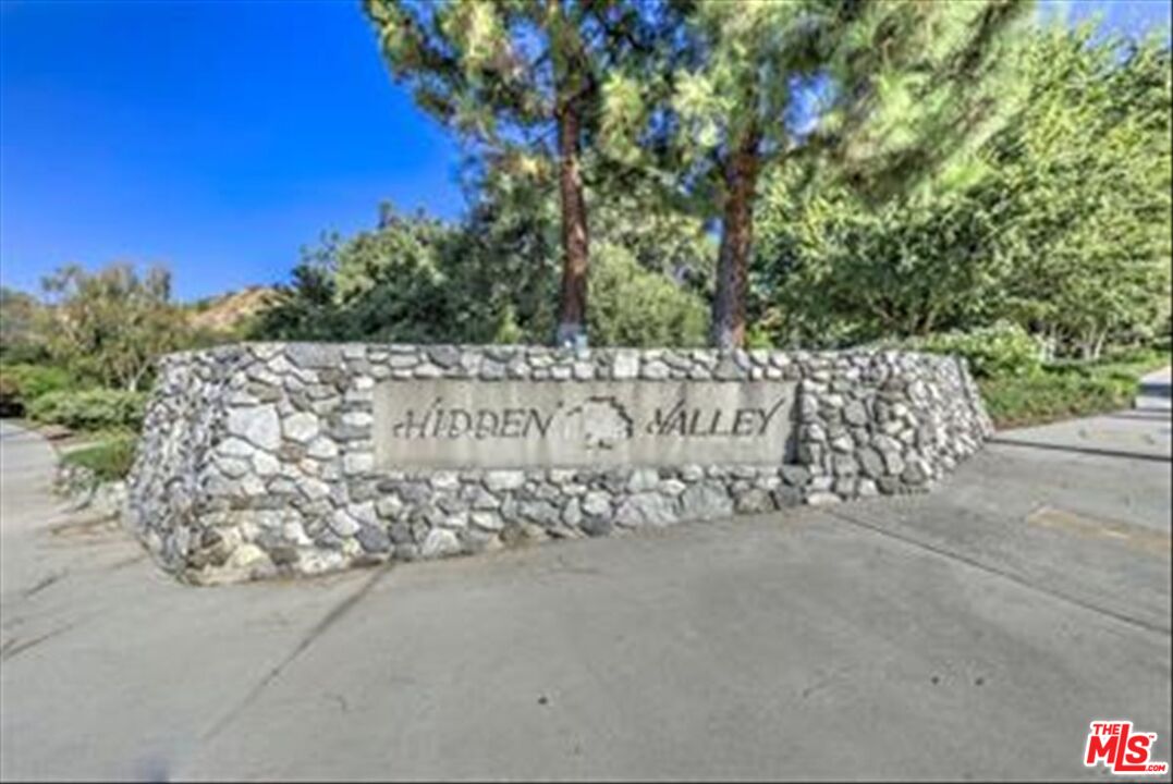 24124 Mentry Drive Newhall, CA 91321 - Photo 26 of 31