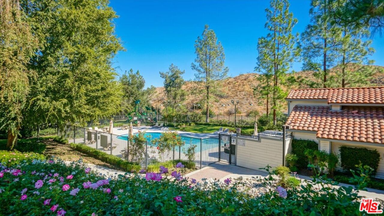 24124 Mentry Drive Newhall, CA 91321 - Photo 27 of 31