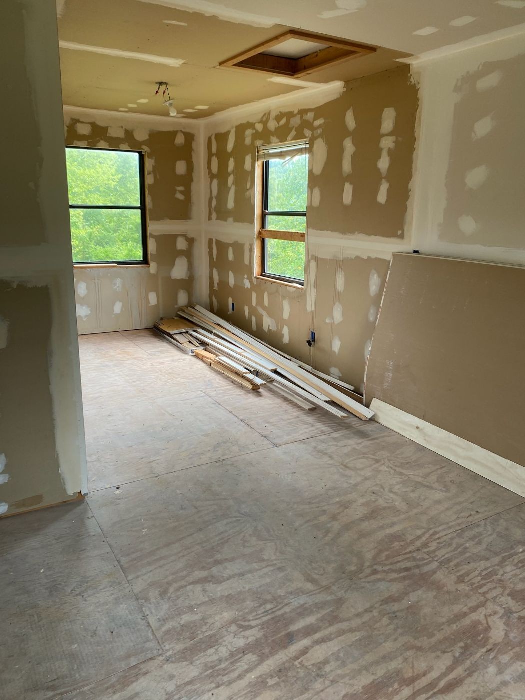 465 Zimmerman Road Hampshire, TN 38461 - Photo 17 of 23 a view of a room with window