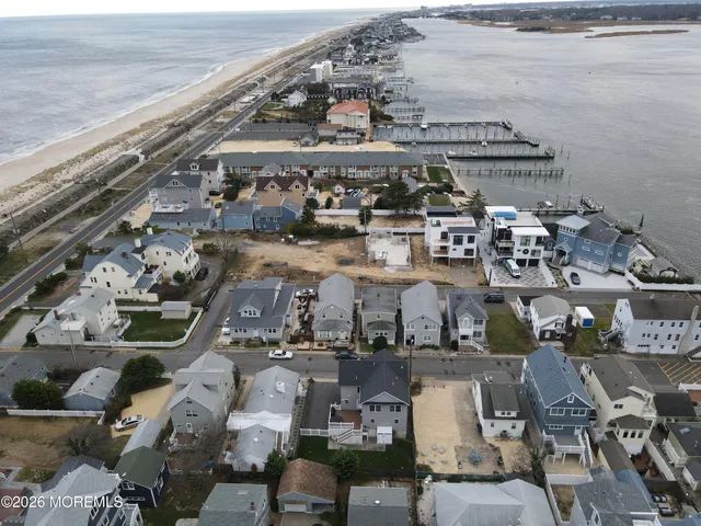 $2,500 | 4 Via Ripa Way, Unit 2, Sea Bright, NJ 07760